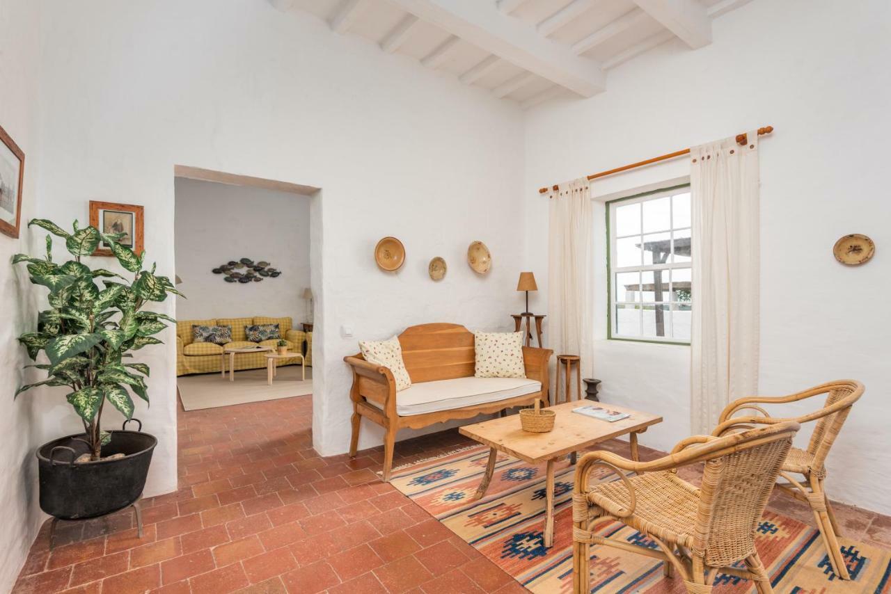 Finca Binicalaf Vell Cala En Porter  Εξωτερικό φωτογραφία